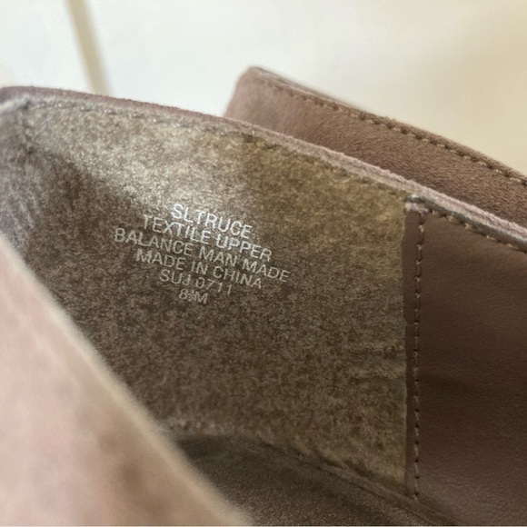 Sam & Libby 8.5 wedge heels slip ons suede pleated detail - Picture 5 of 8